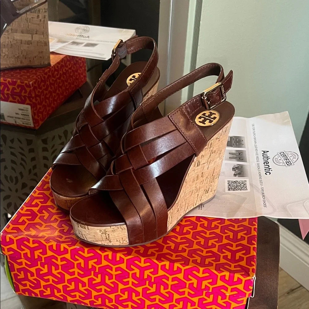 🛑 1 hour sale. Tory Burch, size 8, Sienna Chocolate Brown Cork Wedges, EUC - Picture 7 of 14